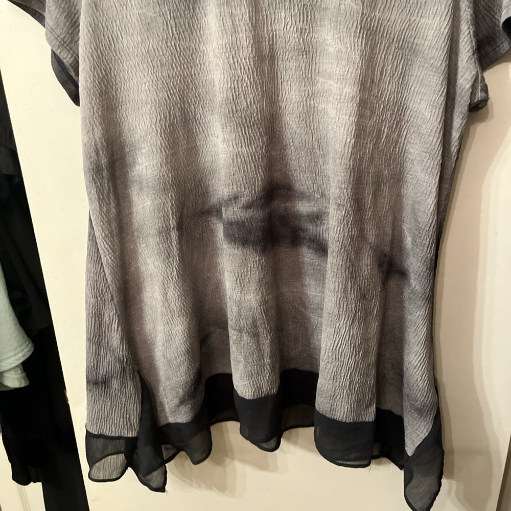 Simply Vera Vera Wang Women's Gray and Black Blouse